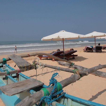 Wunderbar Beach Hotel Bentota Exterior photo