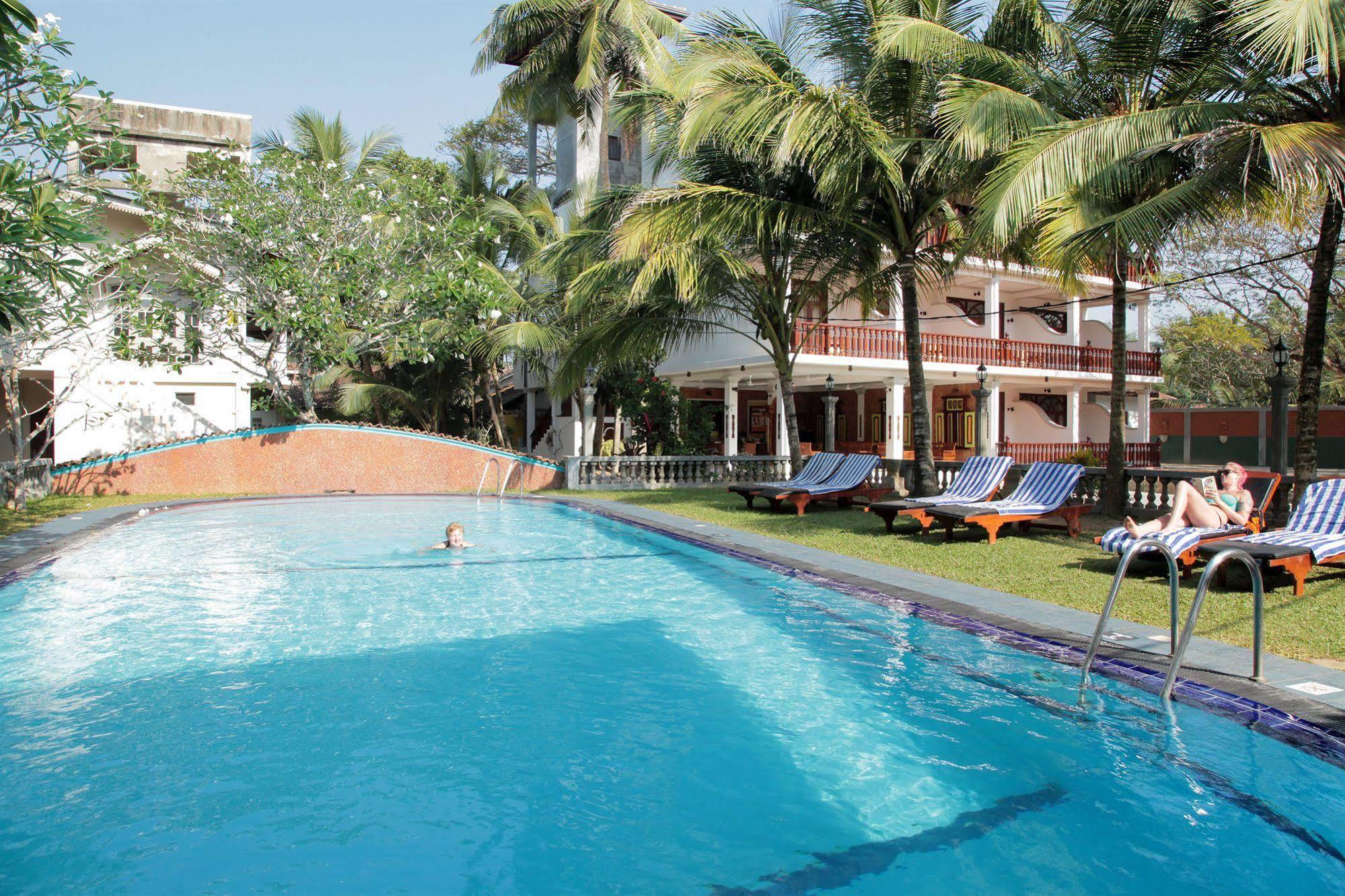 Wunderbar Beach Hotel Bentota Exterior photo