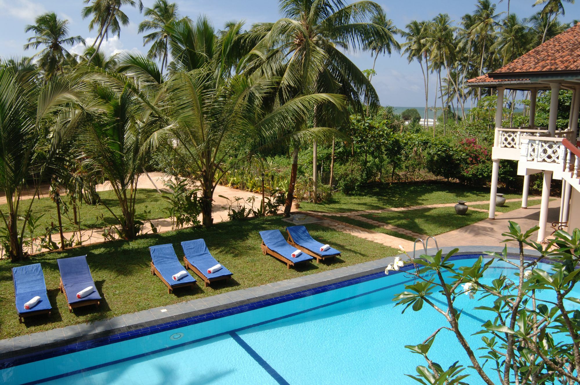 Wunderbar Beach Hotel Bentota Exterior photo